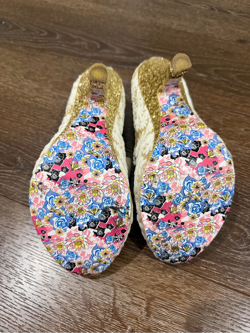 Irregular Choice Windsor Cream & Gold Floral Lace Heels w/ Bow Accent size 38/7 - Picture 9 of 15